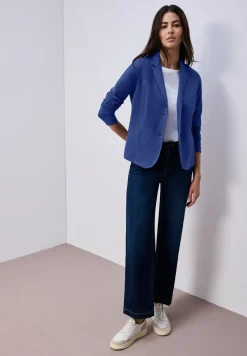 Basis blazer