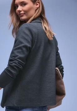 Basis blazer