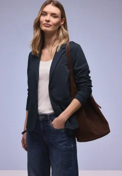 Basis blazer
