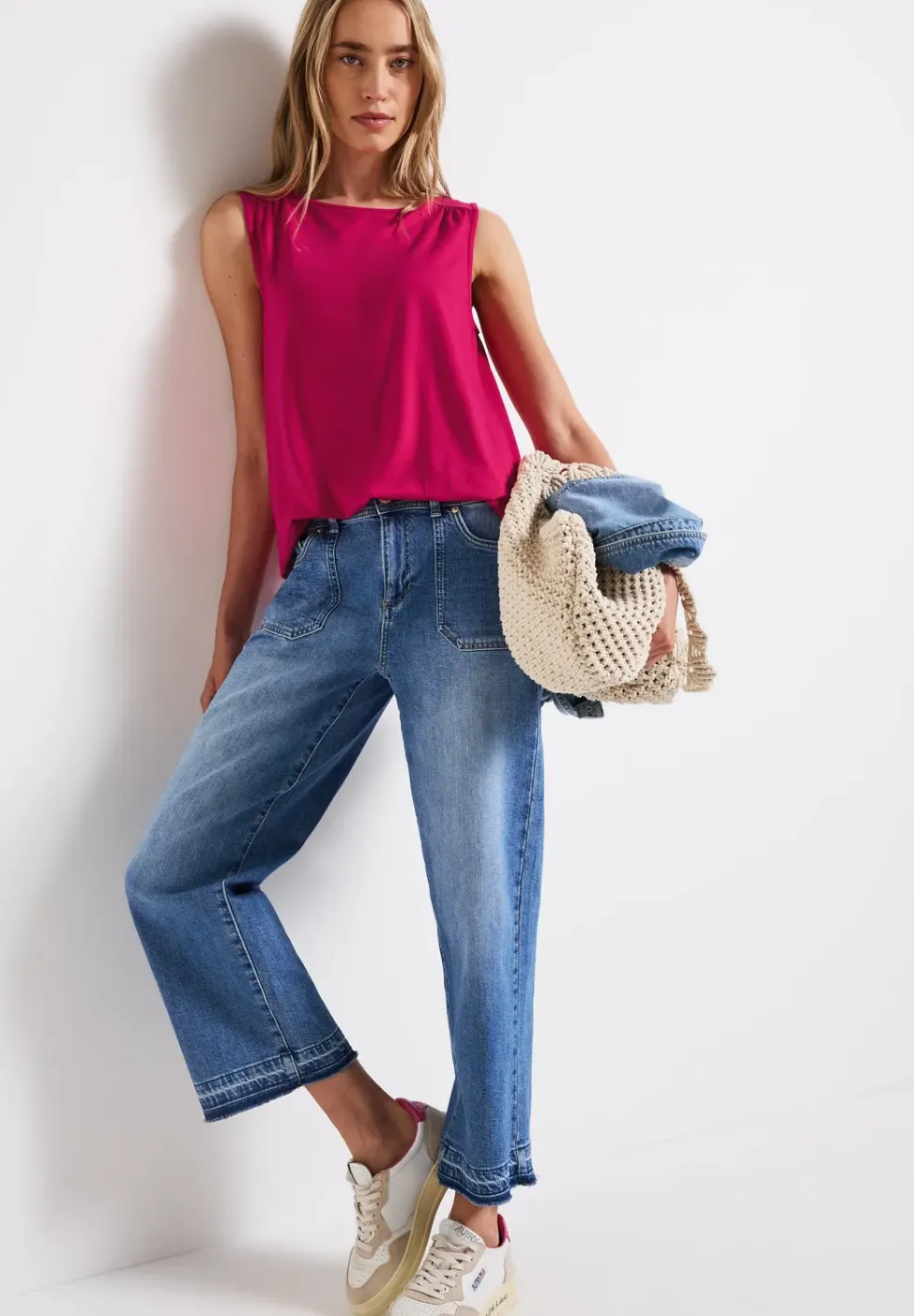 Basis top