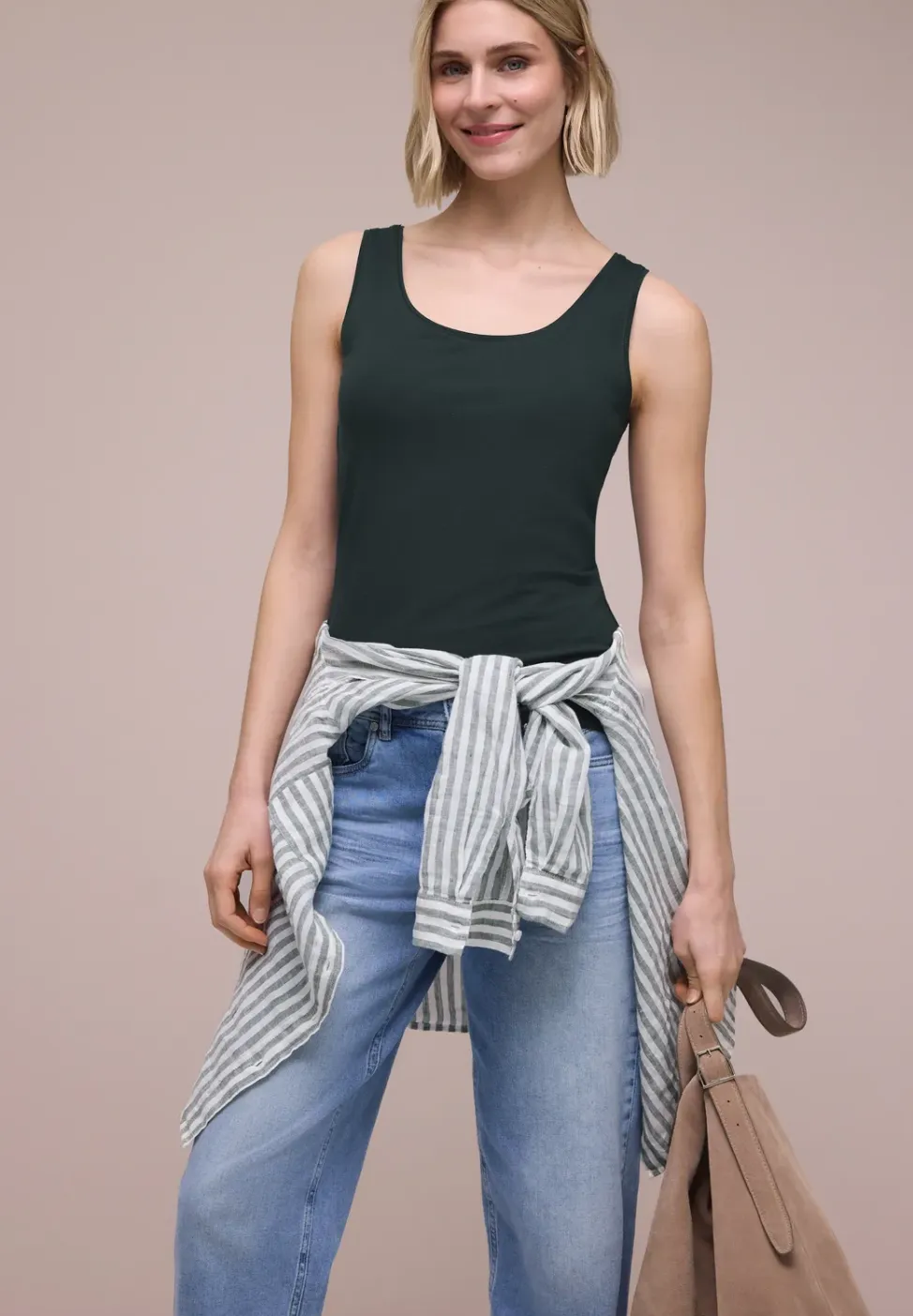 Basis top