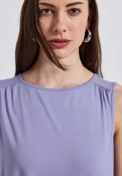 Basis top