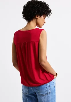 Basis top