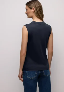 Basis top