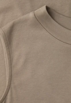 Basis top