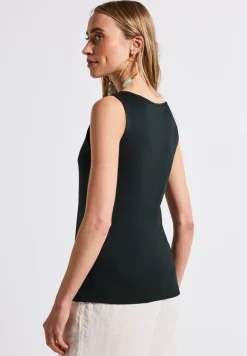 Basis top