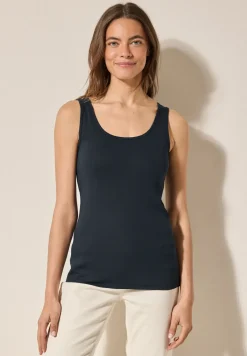 Basis top