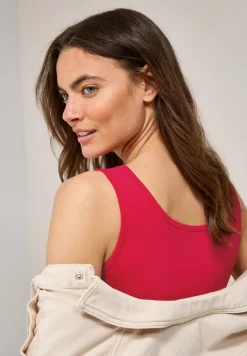 Basis top