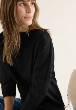 Batwing shirt met tape