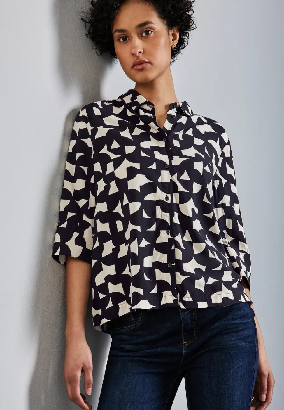 Bedrukte overhemdblouse