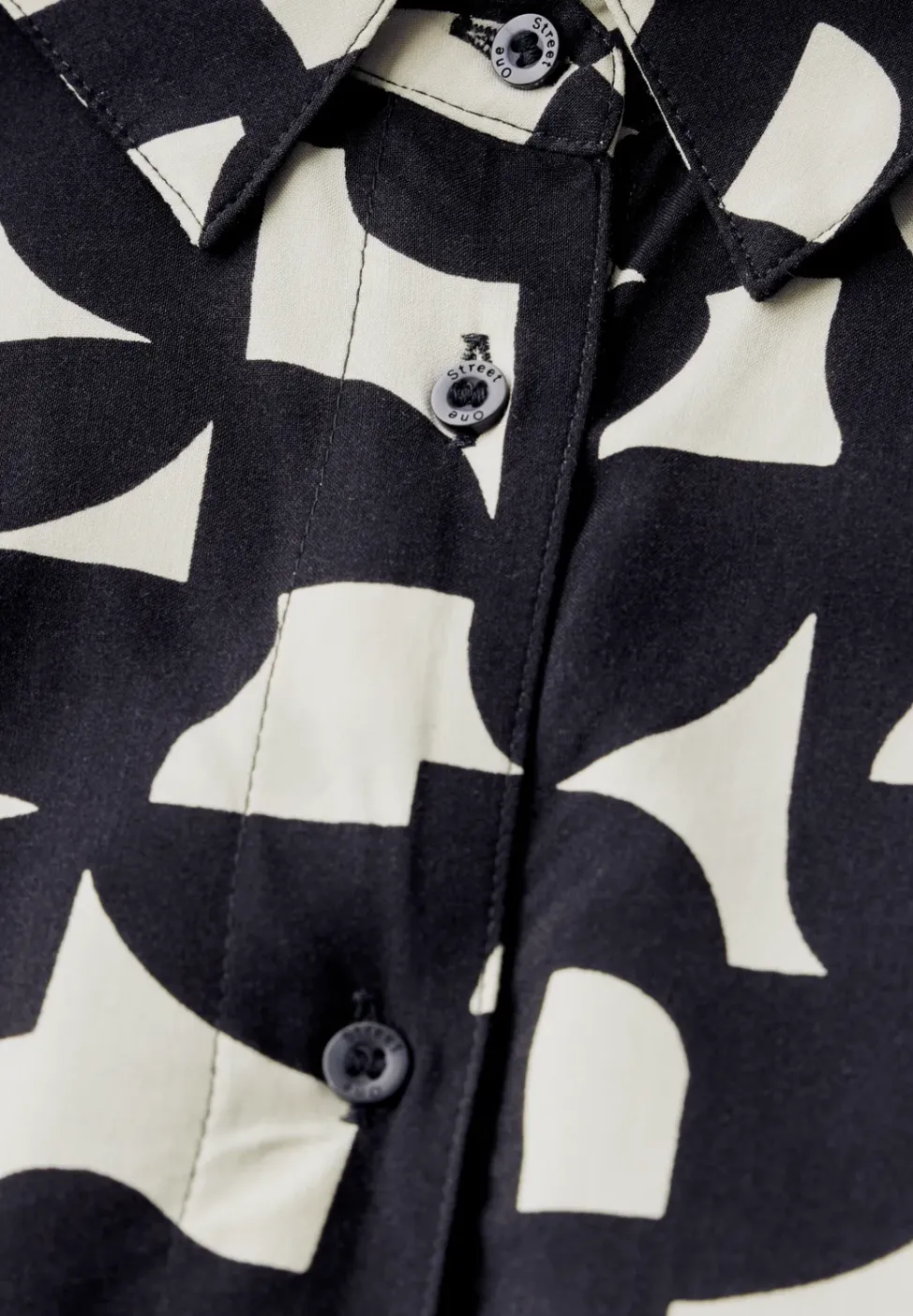 Bedrukte overhemdblouse