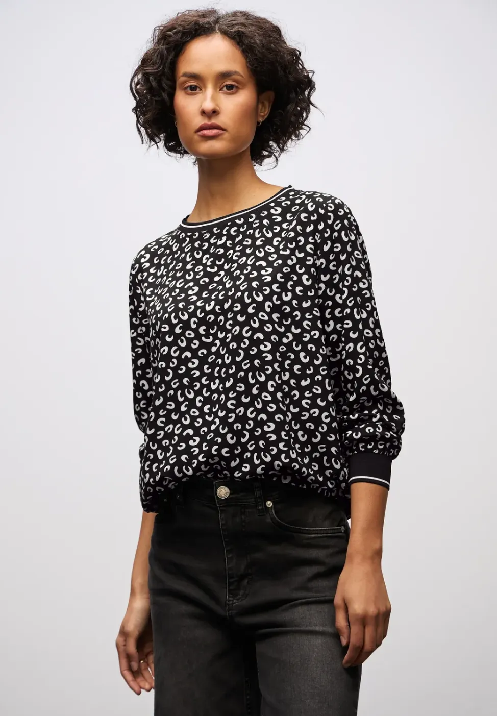 Bedrukte blouse met tape details