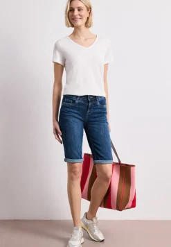 Bermuda met Slim Legs en omgeslagen detail