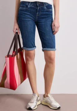 Bermuda met Slim Legs en omgeslagen detail
