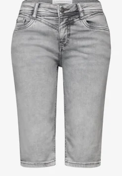 Bermuda met Slim Legs en omgeslagen detail
