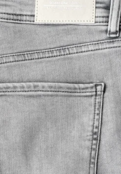 Bermuda met Slim Legs en omgeslagen detail