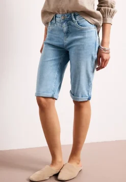 Bermuda met Slim Legs en omgeslagen detail