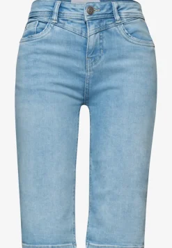 Bermuda met Slim Legs en omgeslagen detail