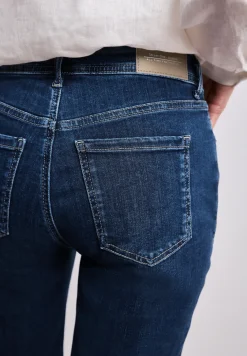 Bermuda met Slim Legs en omgeslagen detail