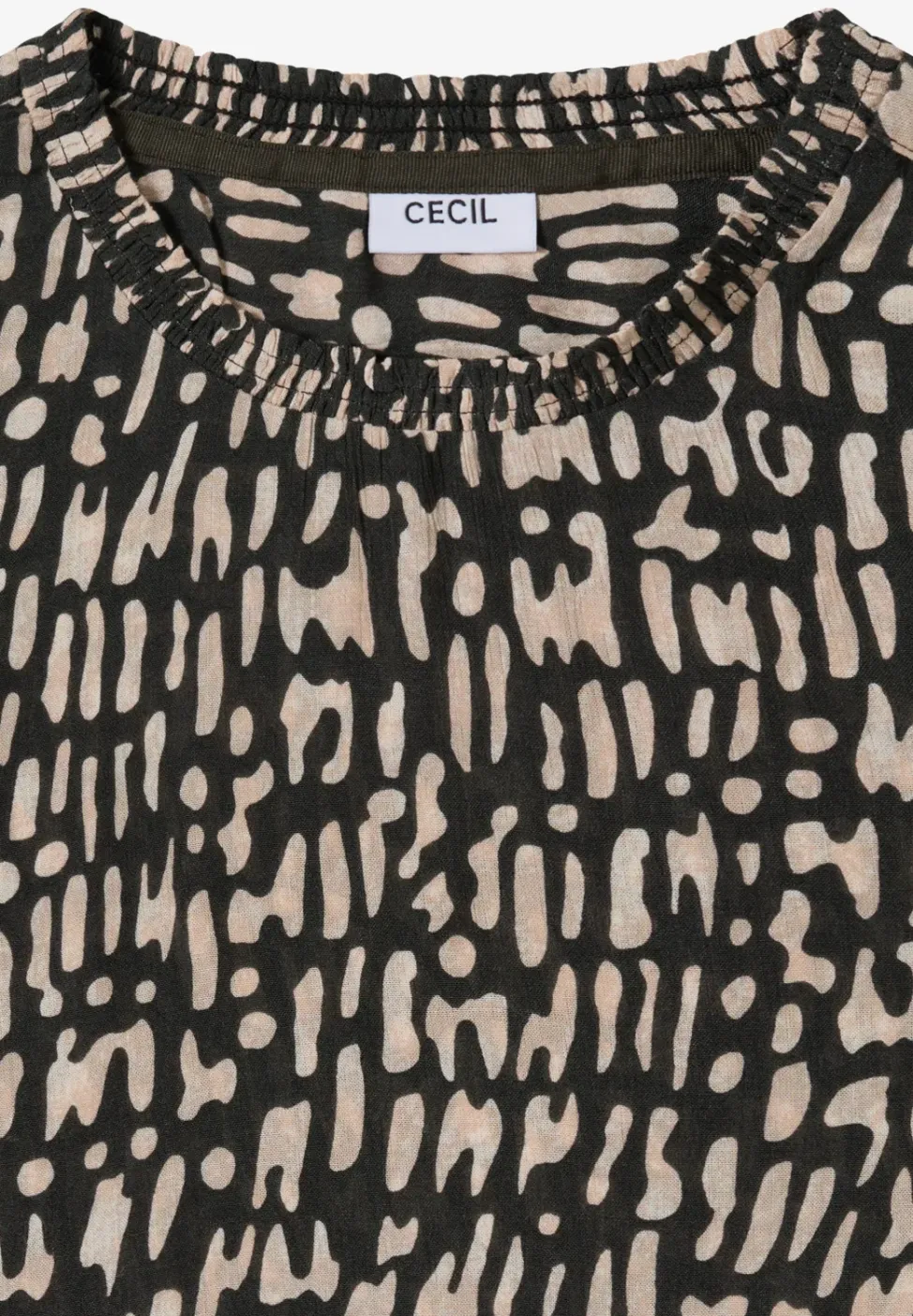 Blouse met gesmockte halslijn