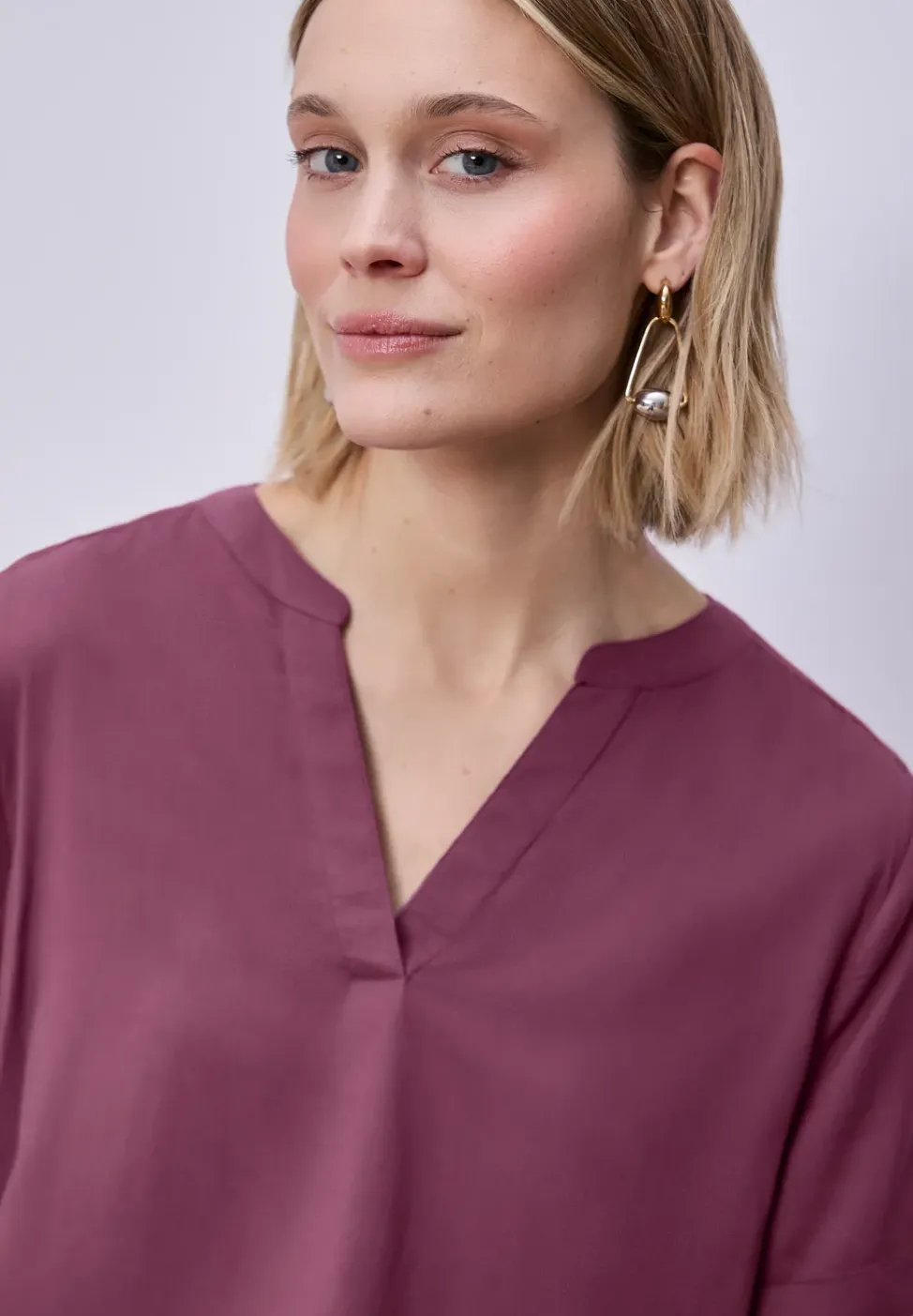 Blouse met gespleten hals en omslag