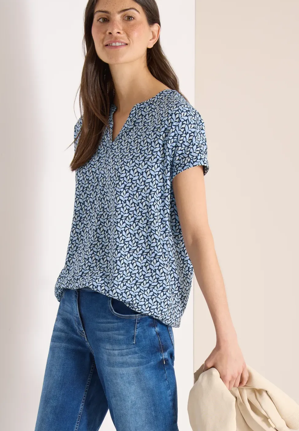 Blouse met gespleten hals en minimale print
