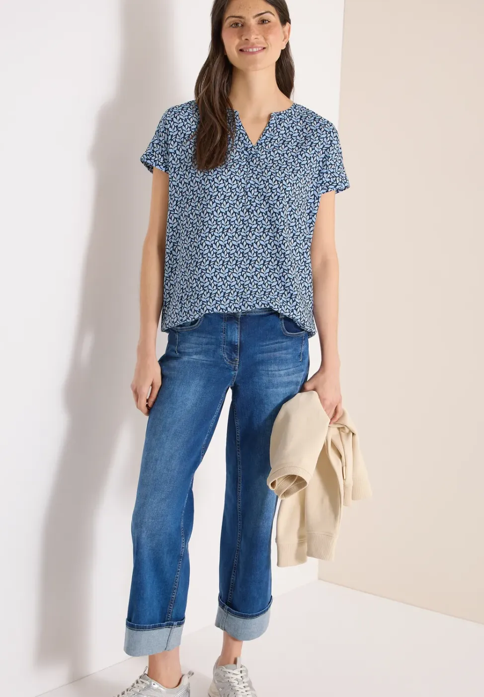 Blouse met gespleten hals en minimale print