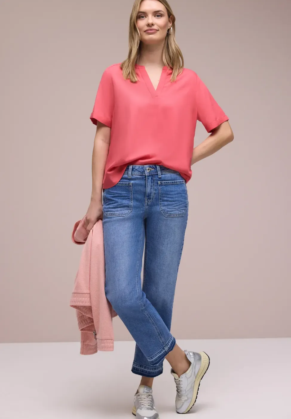 Blouse met gespleten hals en omslag