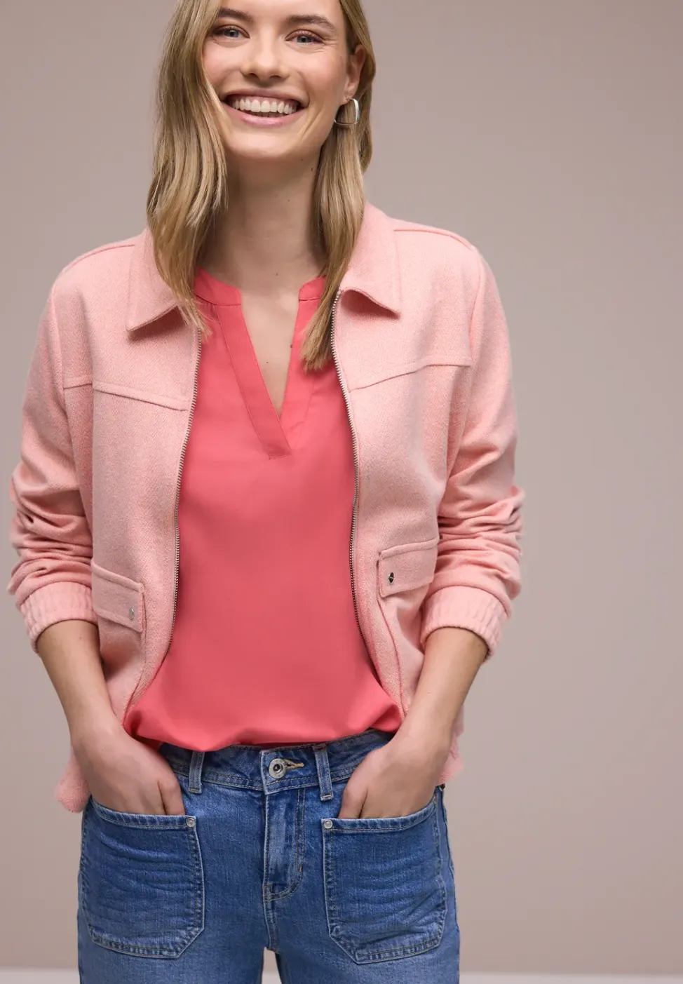 Blouse met gespleten hals en omslag