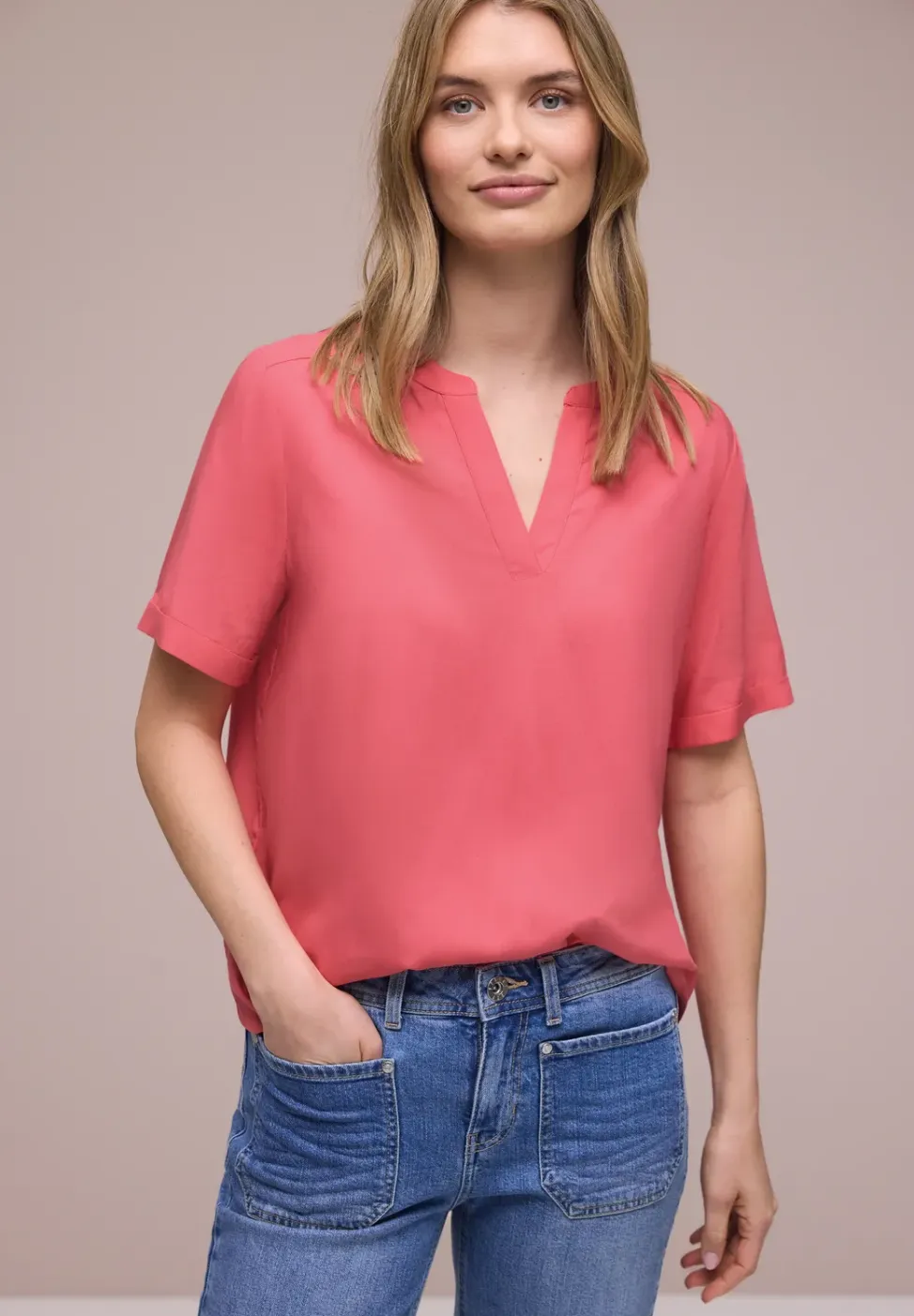 Blouse met gespleten hals en omslag