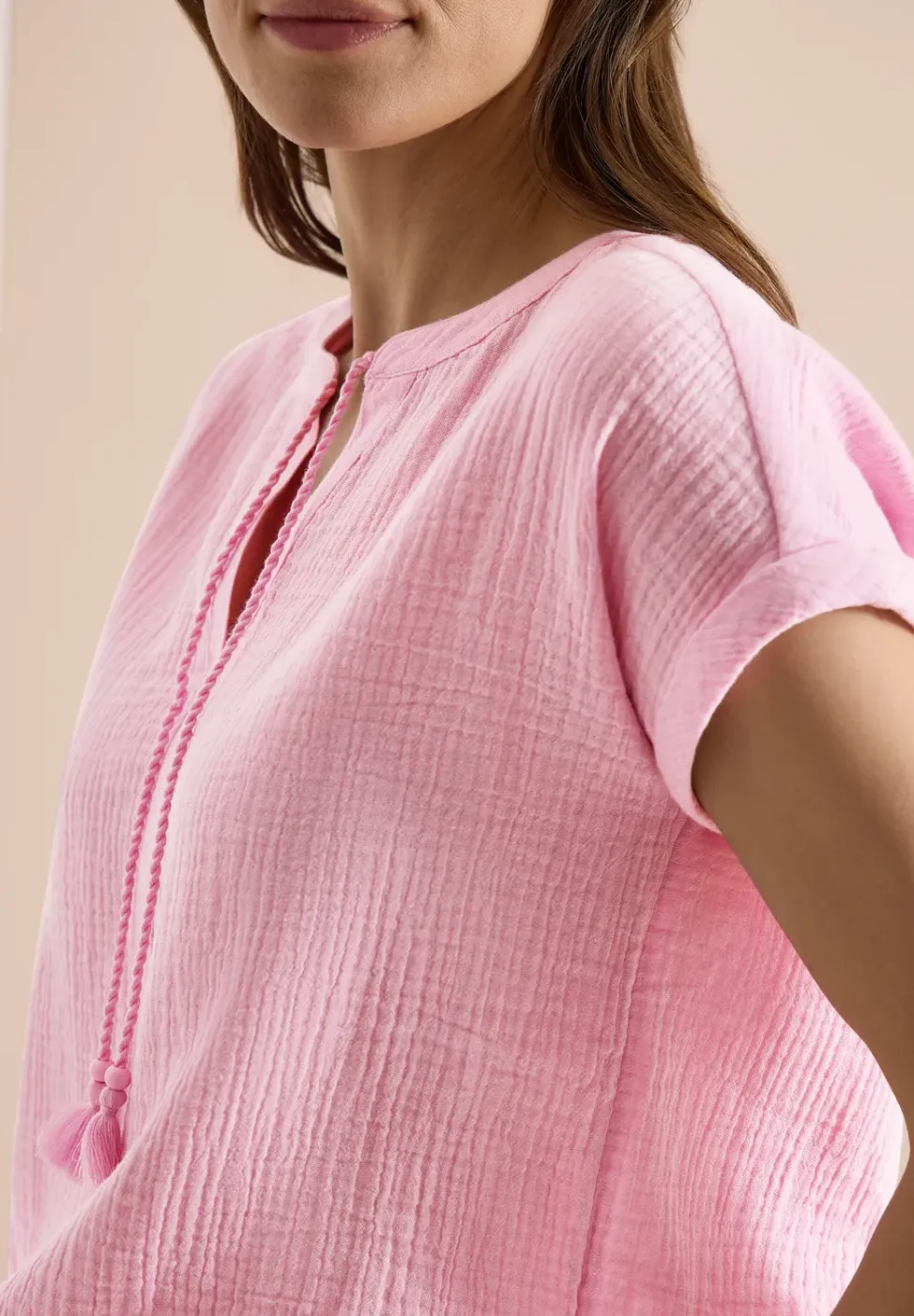 Blouse met gespleten hals in mousseline