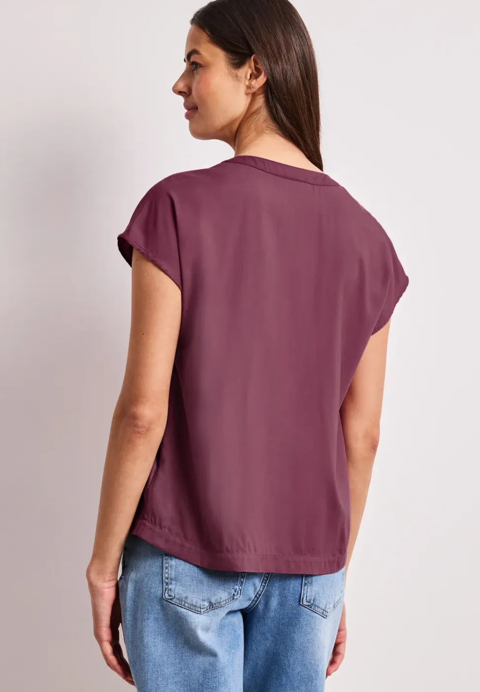 Blouse met losse schouders en gespleten hals