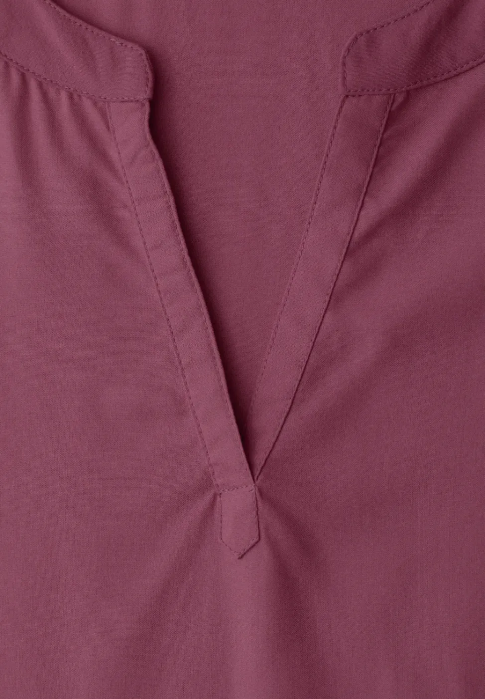 Blouse met losse schouders en gespleten hals