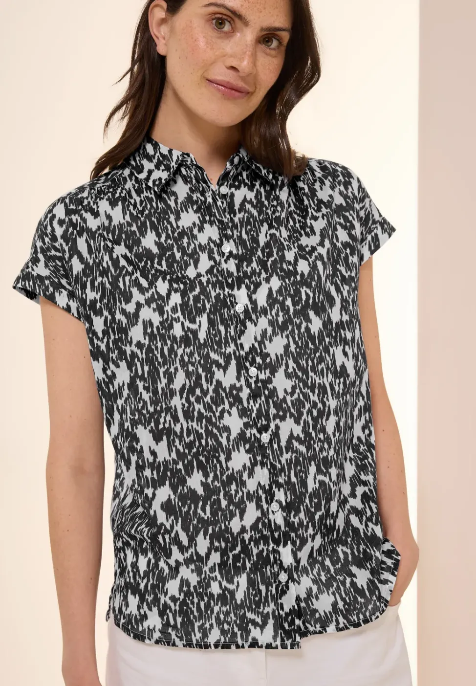 Blouse met minimale print