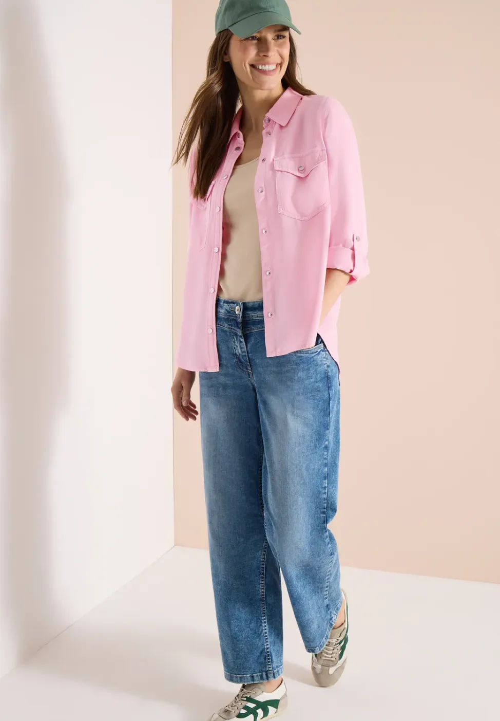 Blouse met overhemdkraag en omslag