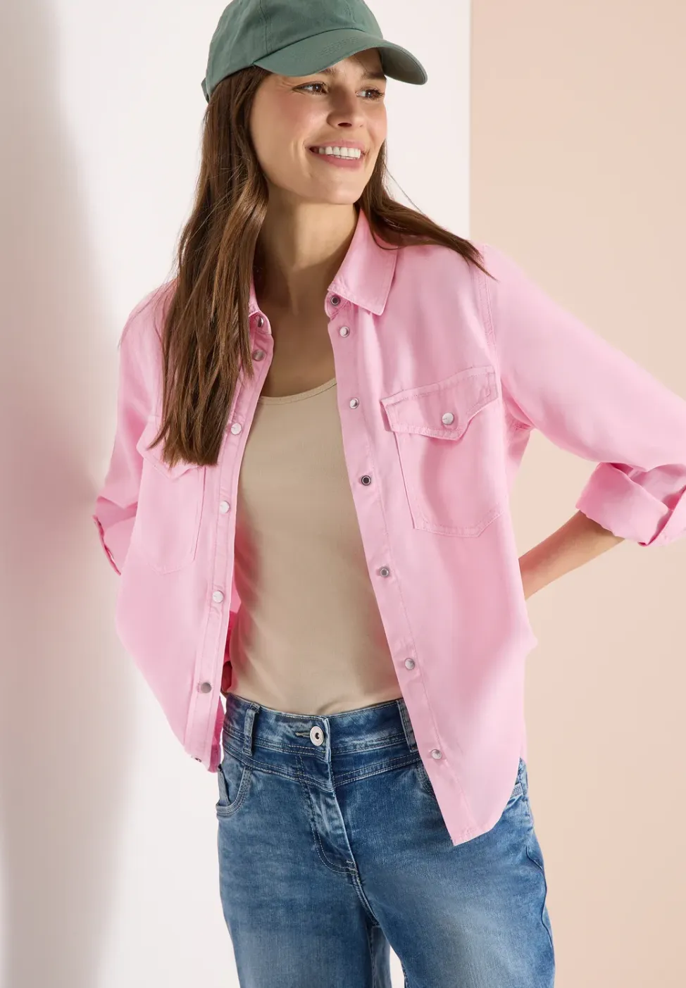 Blouse met overhemdkraag en omslag