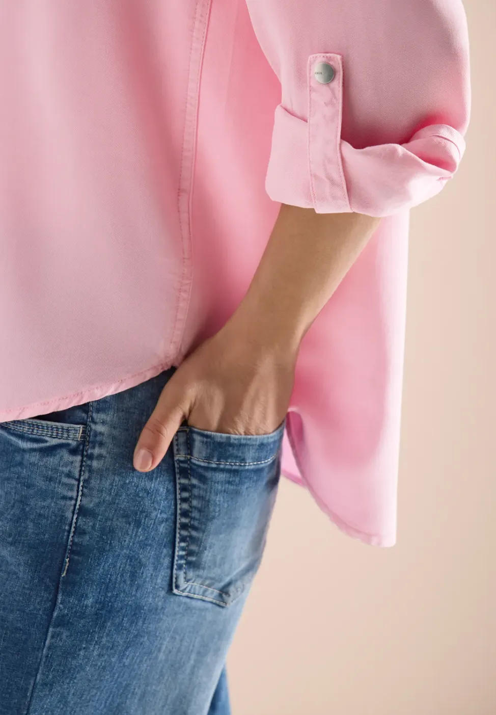 Blouse met overhemdkraag en omslag
