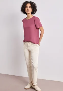 Blouse met ronde hals en korte pofmouwen