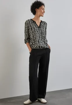 Blouse met tape details