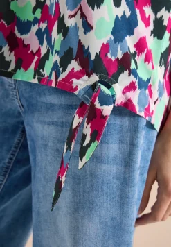 Blouse shirt met V-hals en knoop