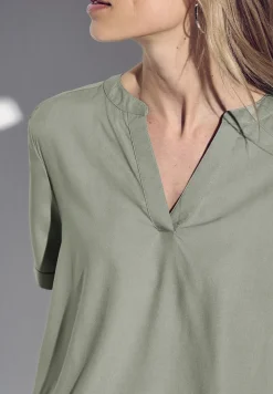 Blouse in effen kleur