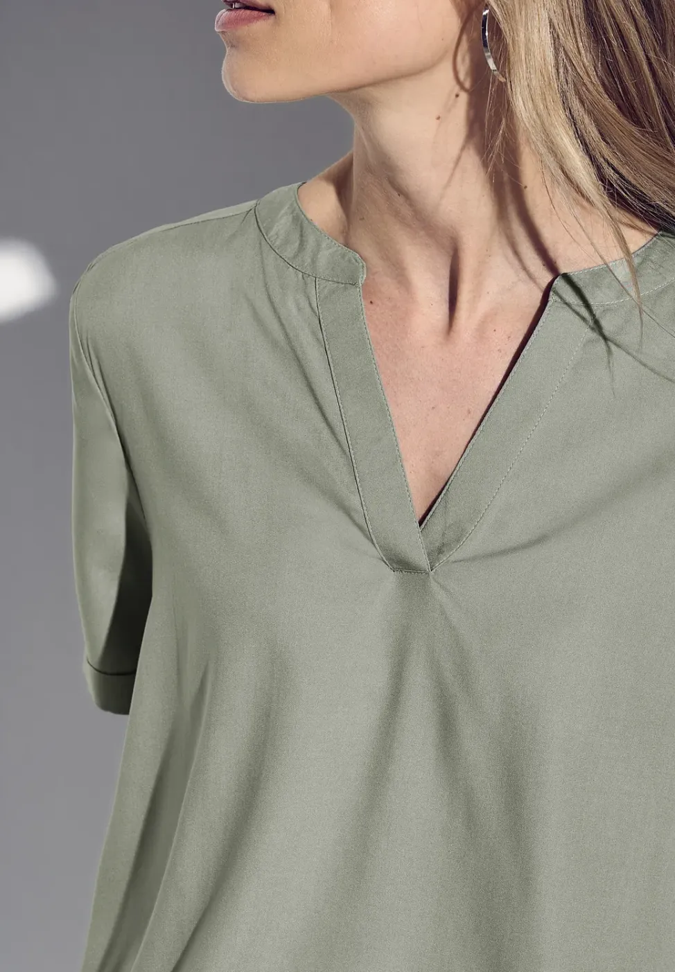 Blouse in effen kleur