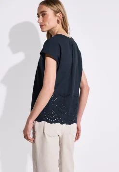 Blouse met borduursel
