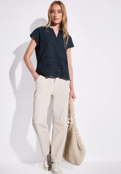 Blouse met borduursel