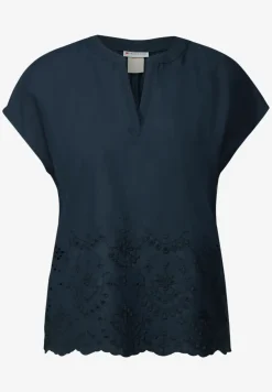 Blouse met borduursel