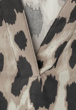 Blouse met gespleten hals en dierenprint