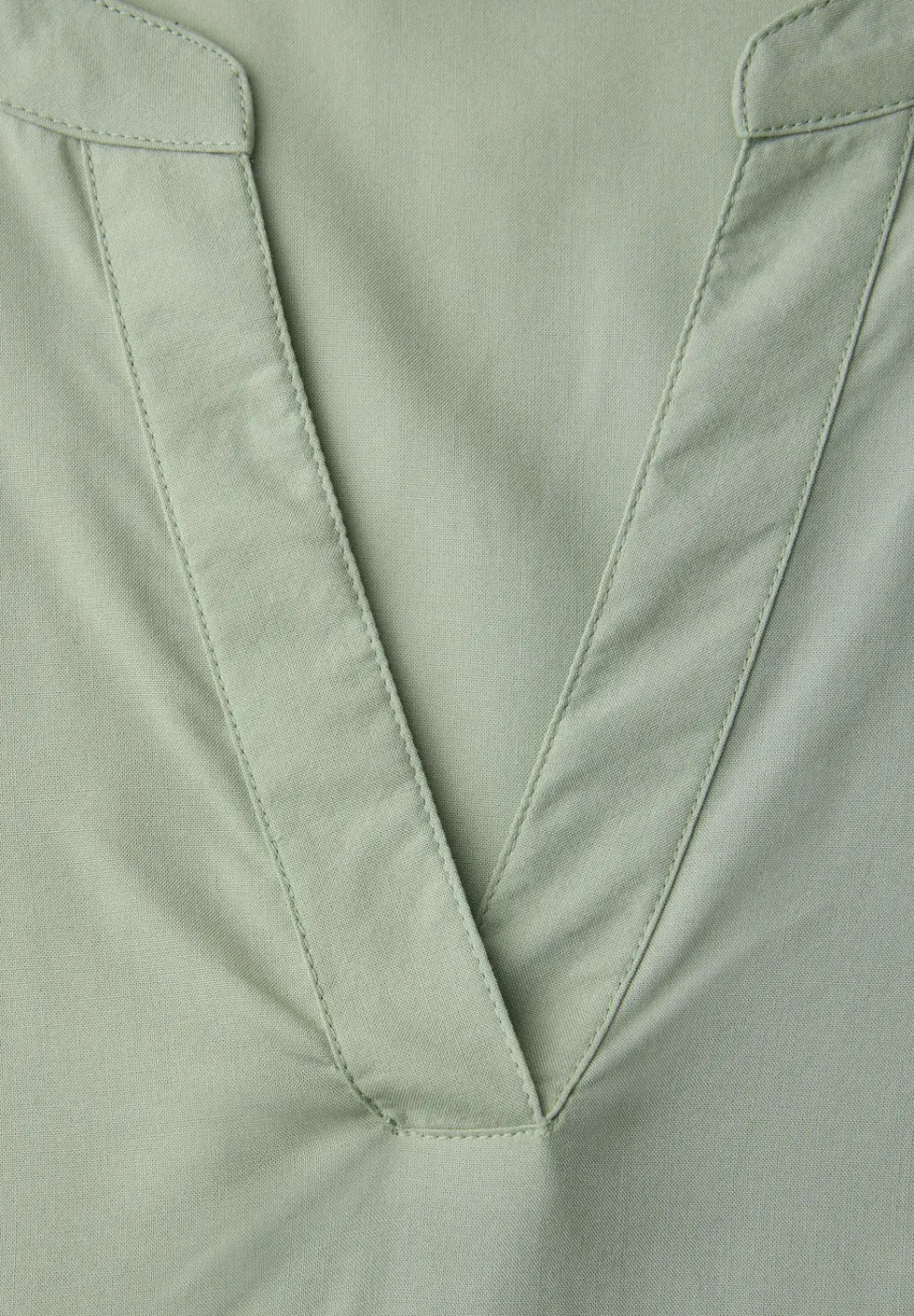 Blouse met gespleten hals en omslag