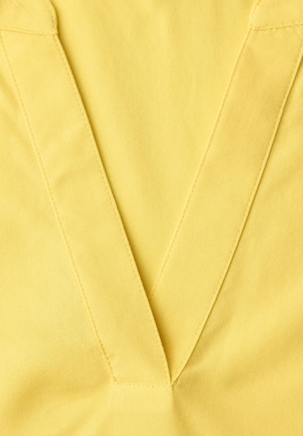 Blouse met gespleten hals en omslag