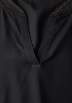 Blouse met gespleten hals en tape