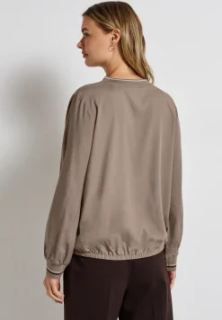Blouse met gespleten hals en tape